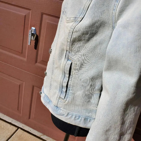 Time and Tru Women's Stretch Denim Jacket Size Small 4-6 - Picture 15 of 15